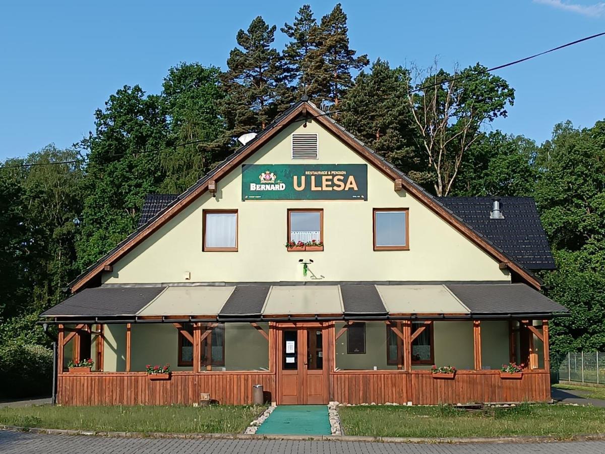 Restaurace A Penzion U Lesa Havířov Exterior foto
